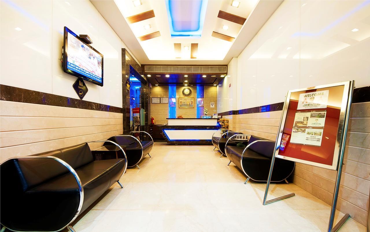 Hotel Amaltas International - Delhi-16 Yeni Delhi Dış mekan fotoğraf