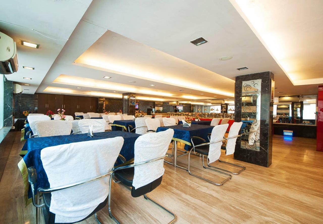 Hotel Amaltas International - Delhi-16 Yeni Delhi Dış mekan fotoğraf