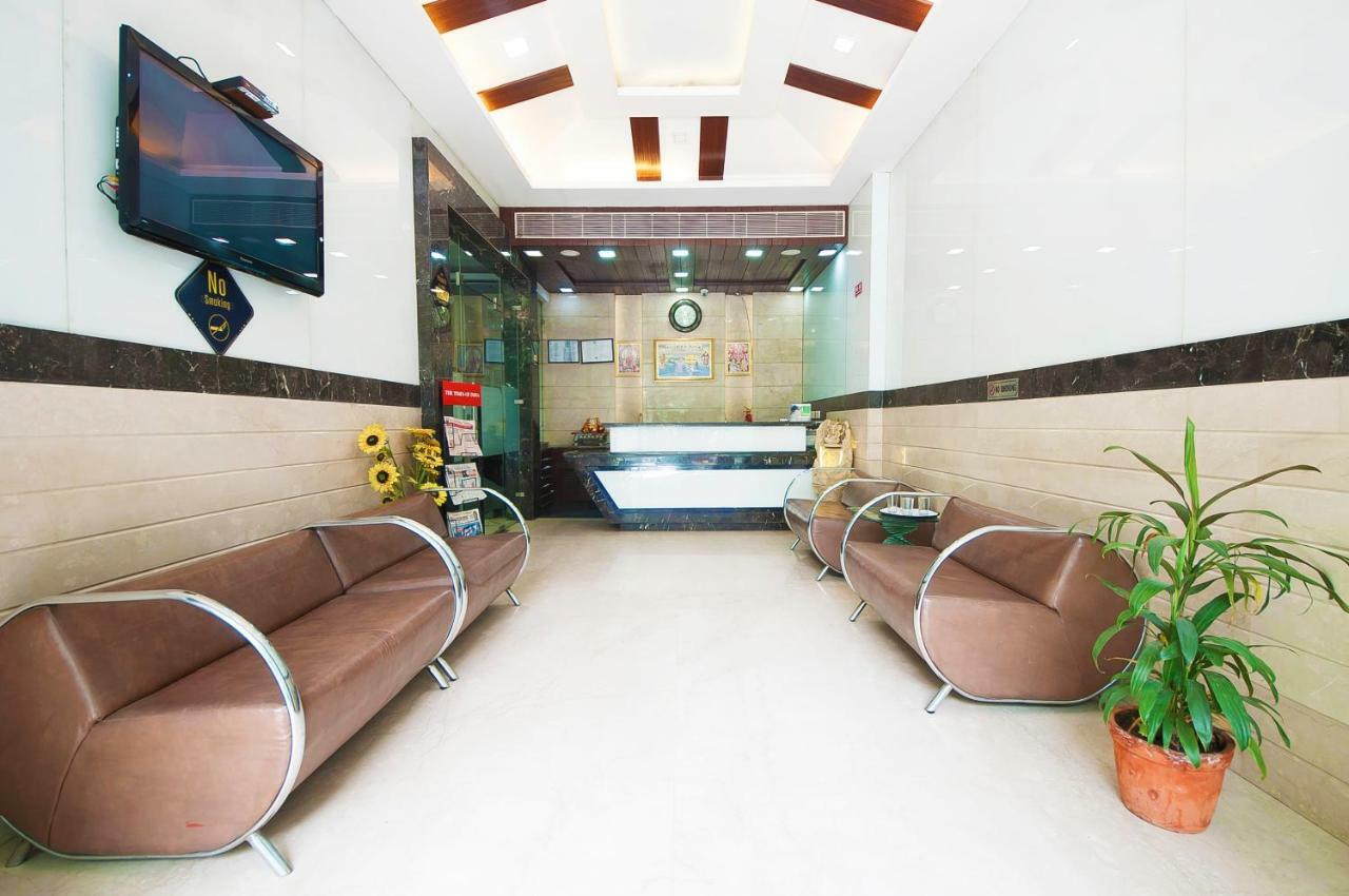Hotel Amaltas International - Delhi-16 Yeni Delhi Dış mekan fotoğraf